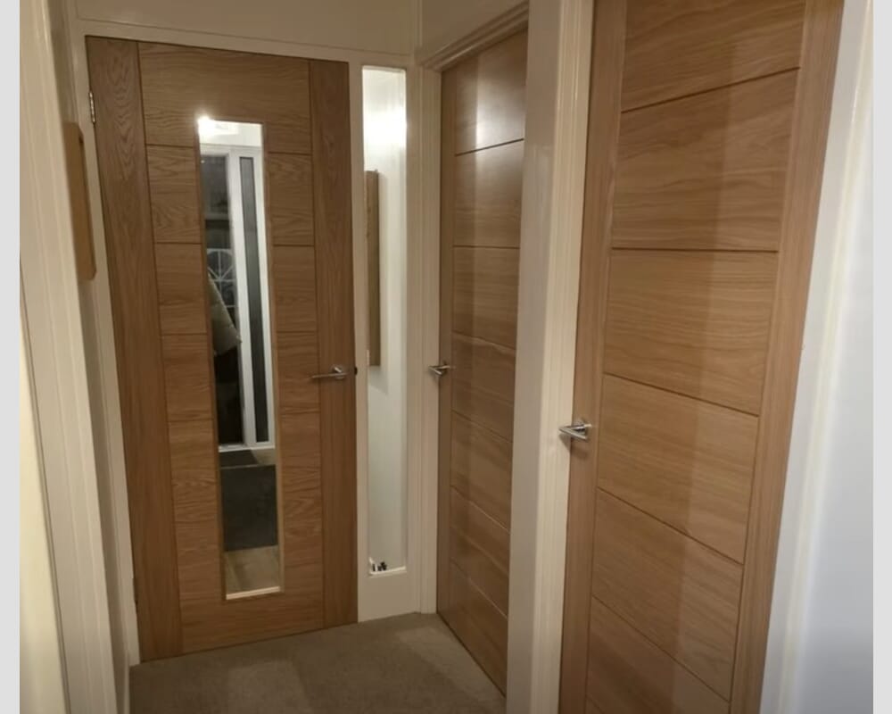 1981 x 711 x 35mm (28") Modern 7 Panel Oak - Prefinished Internal Doors